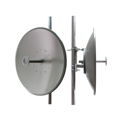 Antena para enlaces Carrier Class, Frec. 4.9 – 5.9 GHz Ganancia 29 dBi, Dimensiones 64.8 cm / Peso 8 kg
