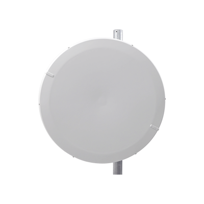 Antena Direccional de Alto Rendimiento/ Parábola profunda para mayor aislamiento al ruido / 29 ± 1 dBi / 4.9 – 6.4 GHz / Conectores N-Hembra / Fácil Montaje y Soporte de acero inoxidable / Radomo Incluido